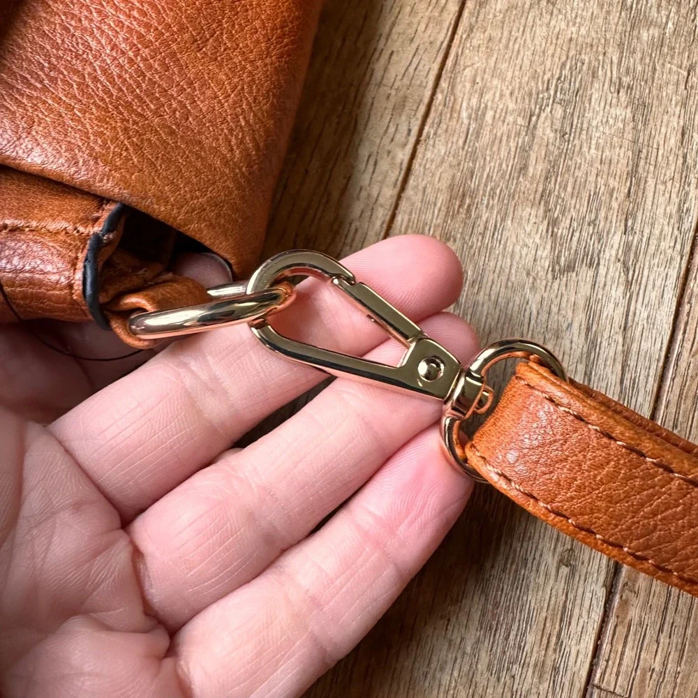 Vegan Leather Brown Crossbody Bag Womens Small Modern Casual Boho Minimalist‎